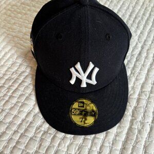 NEW Era 59Fifty NY Yankees Fitted Cap 2022 POST SEASON 7 3/4 100% Wool